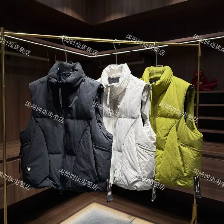 25999冬季新款美式复古工装多口袋设计休闲宽松立领羽绒马甲2025