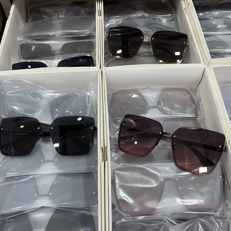 时尚潮流无框太阳镜百搭款气质网红大框显脸小遮阳