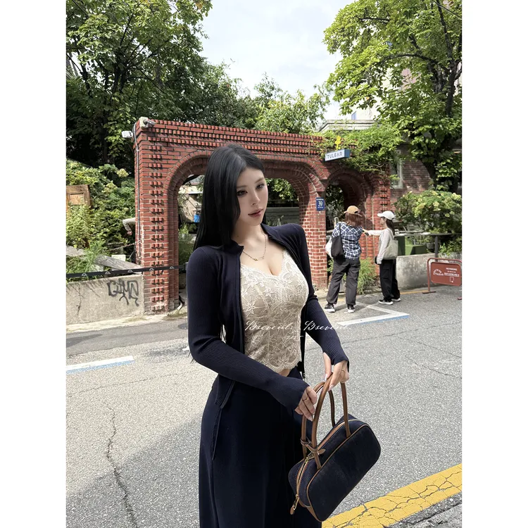 黑泽玄七“纯欲烧内搭一号”店主私藏系!  立体胸型免BRA蕾丝美背