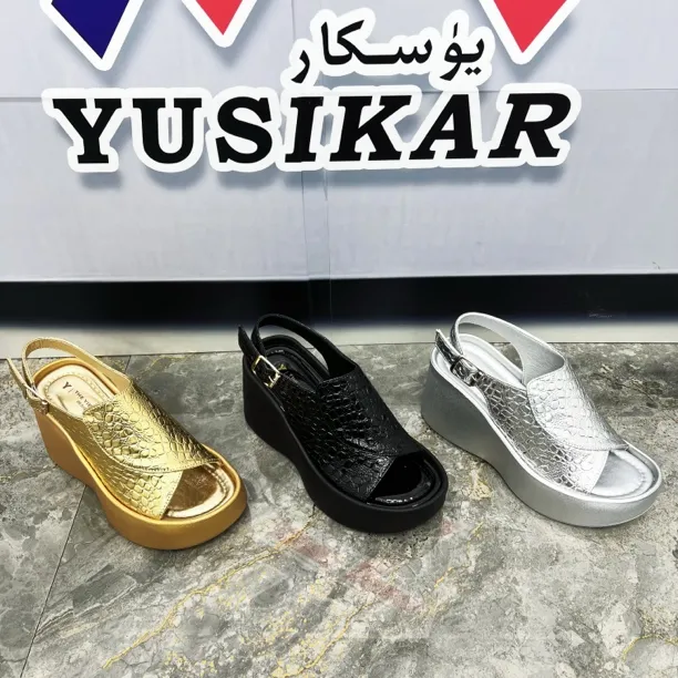 Kk   c05-7新款凉鞋推荐