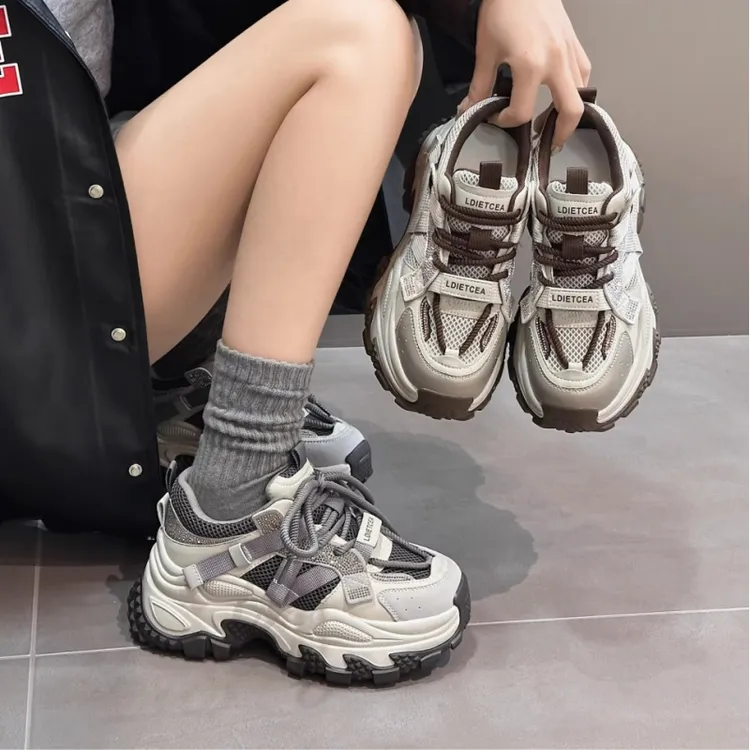 厚底老爹鞋女2025新款春秋季增高休闲百搭运动水钻灰色网面跑步鞋
