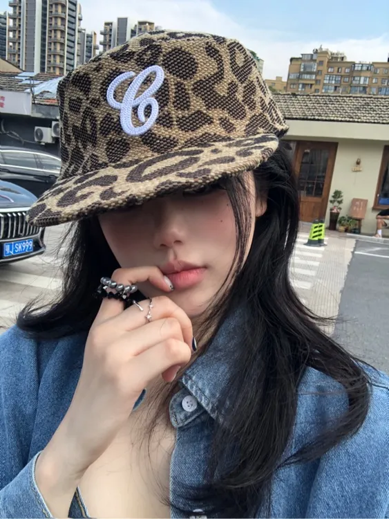 美式新款平顶帽女复古休闲百搭鸭嘴帽字母刺绣平檐棒球帽男鸭舌帽