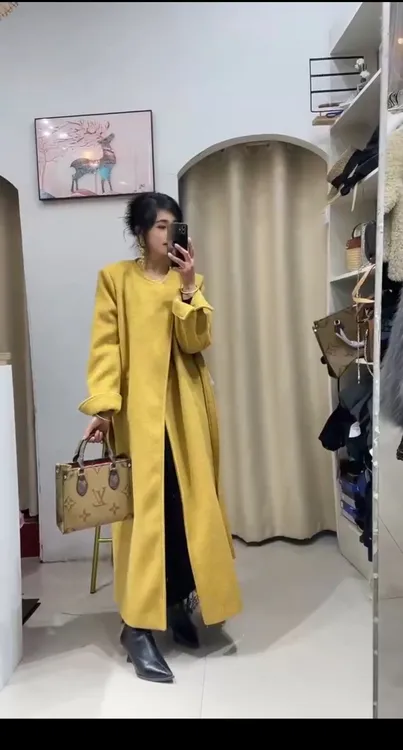 女人屋黄色收腰显瘦外套