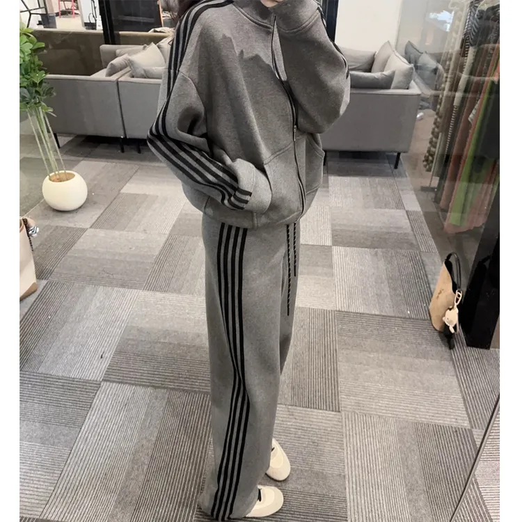 2025新款韩版宽松开衫上衣显瘦秋冬休闲裤阔腿裤加绒加厚时尚套装
