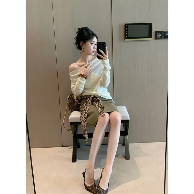 纯欲御姐范设计感露肩洋气小众针织长袖上衣高腰包臀半身裙女套装