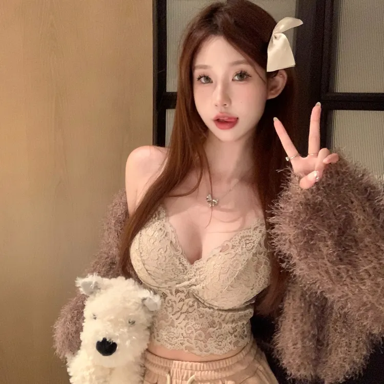 Moses Queen 性感甜美吊带蕾丝短款打底聚拢乳胶胸垫外穿纯欲美背