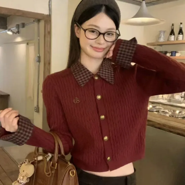 【假两件绞花翻领开衫毛针织衫】 翻领复古格子显瘦百搭 W1142