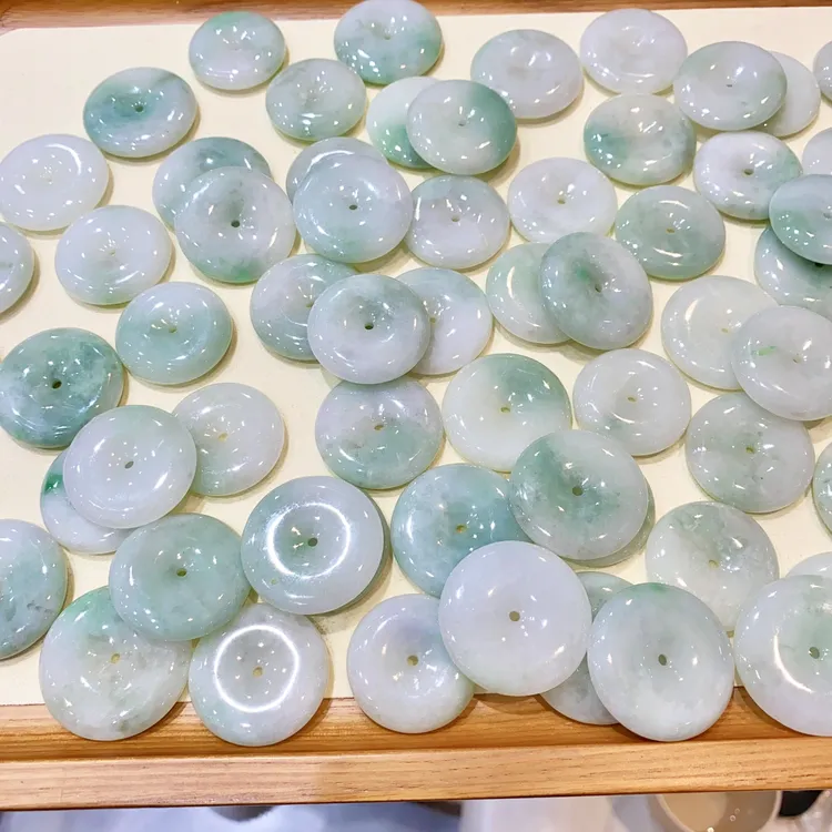 天然翡翠冰润平安扣吊坠多样性发一个 01096