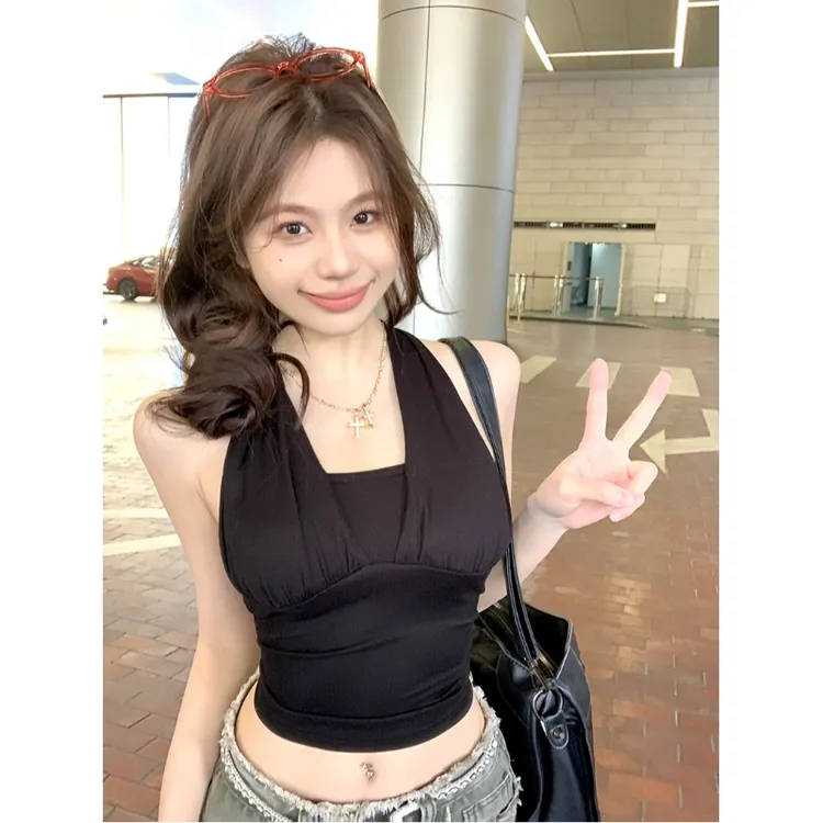 大码纯欲辣妹风露背挂脖背心T恤女春夏季设计感修身显瘦短款上衣