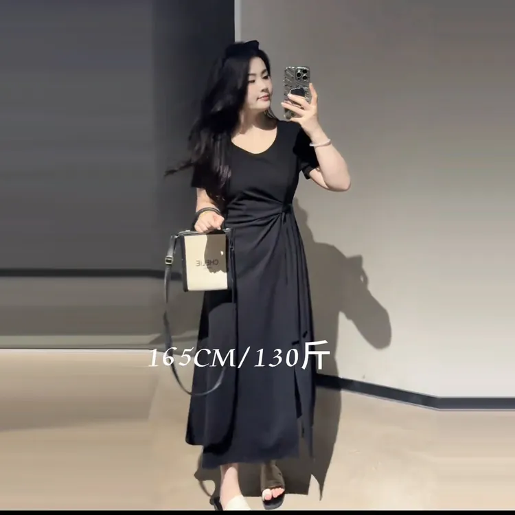 大码甜辣妹绑带收腰连衣裙女夏季微胖显瘦设计感别致开叉长裙子
