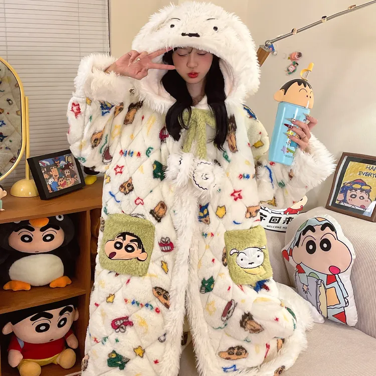 【蜡笔小新联名】睡袍女三层夹棉秋冬季加厚珊瑚绒卡通睡衣家居服