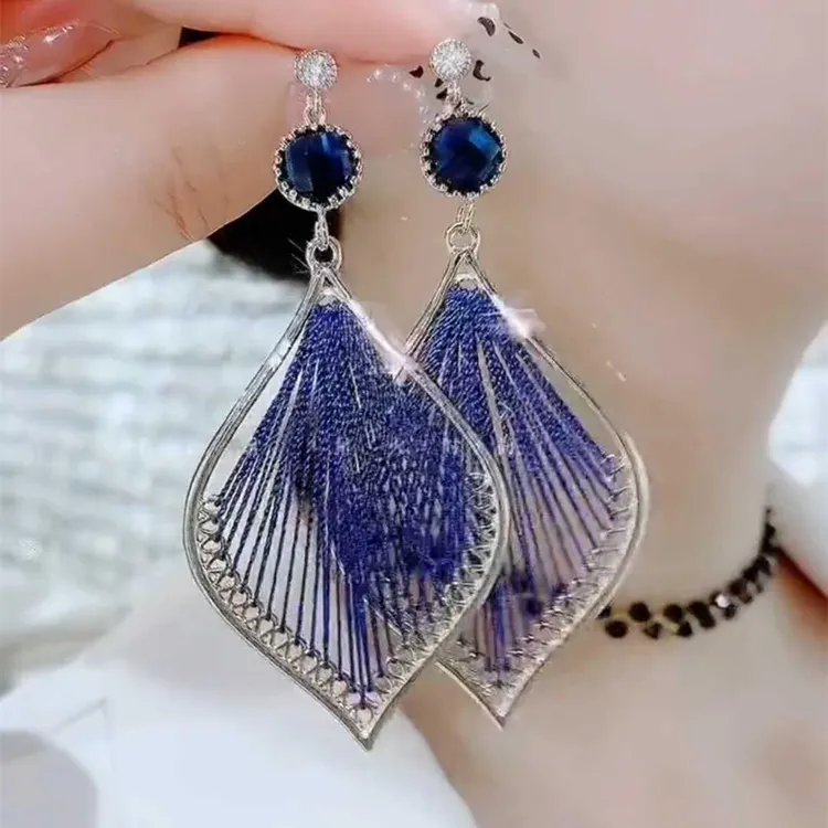 合金耳饰 克莱因蓝色孔雀尾巴耳环女夸张设计感网红百搭耳饰显白