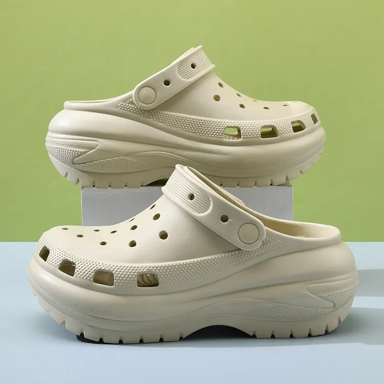 光轮洞洞鞋女2025新款厚底增高防滑软底踩屎感一脚蹬小个子沙滩鞋