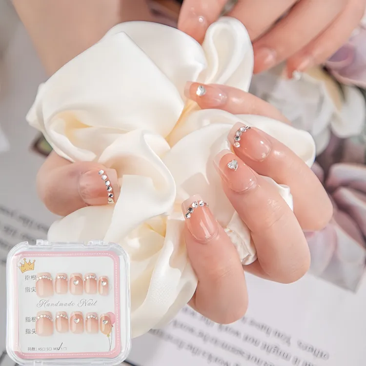 手工贴片夏天贴纸腮红甲片新款纯欲风短美甲闪钻穿戴甲感镶钻贴