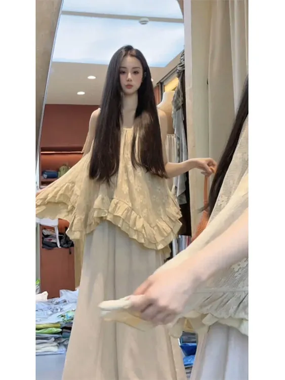 纯欲度假风气质碎花吊带背心女2025夏季新款上衣慵懒宽松无袖衬衫