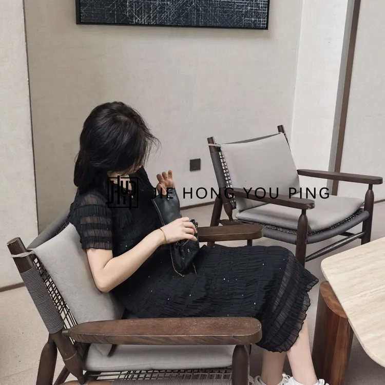 法式宽松气质显瘦触肤凉感连衣裙女时尚高级百搭小黑裙25335