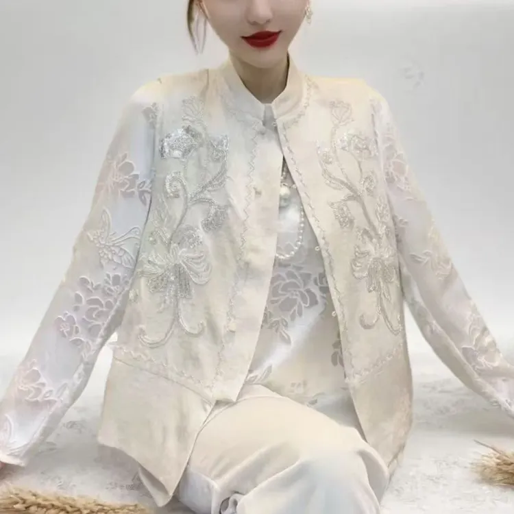 2025高端新中式钉珠亮片国风马甲重工早春新款刺绣气质宽松背心女