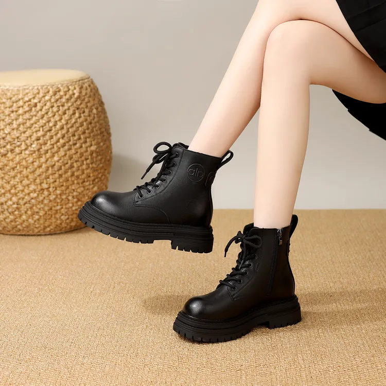 欧货潮爆款厚底马丁靴女2025新款秋冬季英伦风小个子网红增高短靴