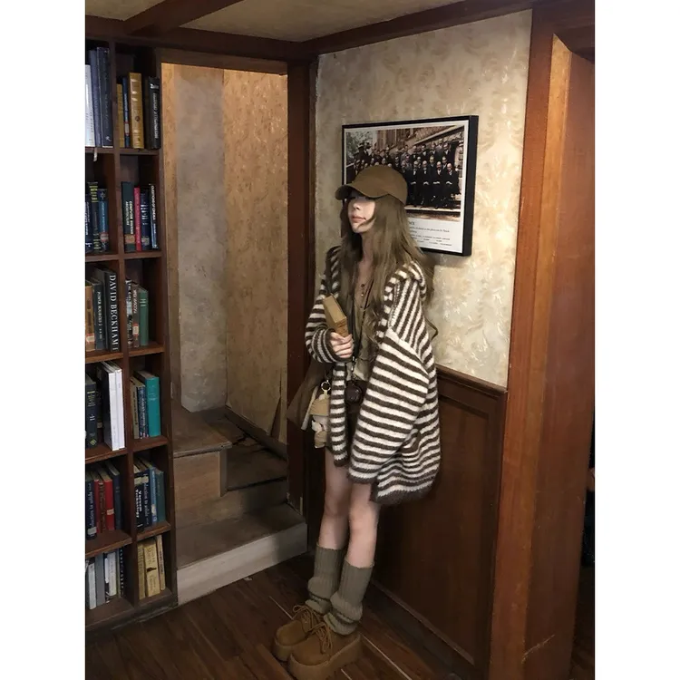 安火火韩系慵懒风软糯条纹连帽针织开衫女春秋宽松百搭毛衣外套