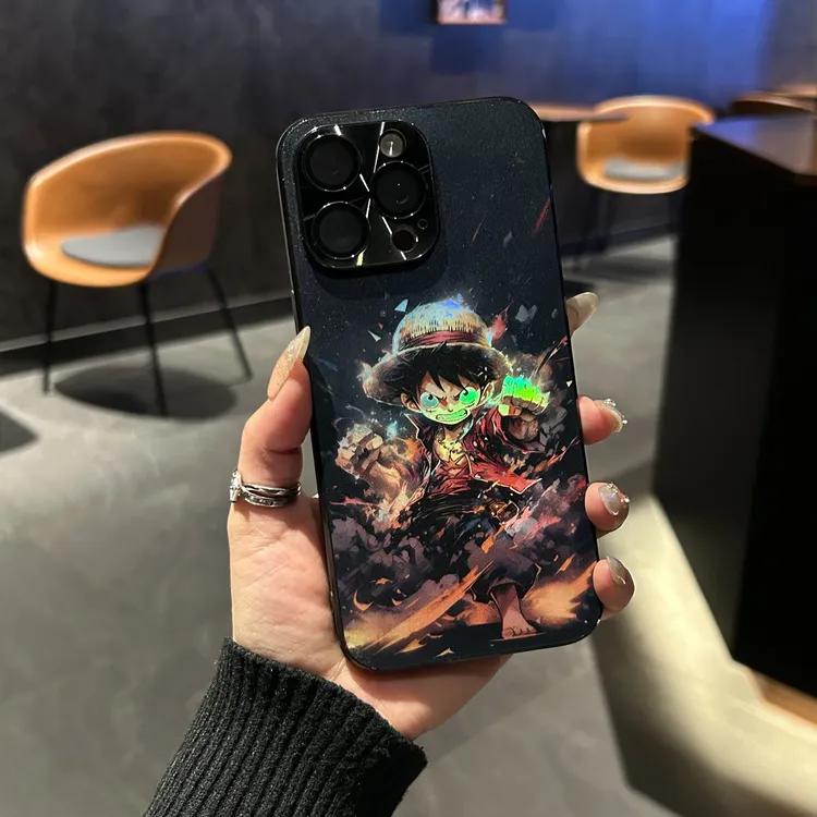 动漫海贼王镭射路飞适用iPhone16promax苹果15/14/13潮牌手机壳套
