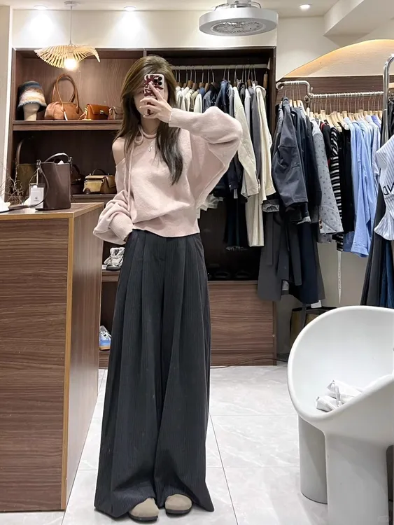 秋季一整套女韩系高级感粉色斜肩毛衣女搭配休闲阔腿裤显瘦两件套