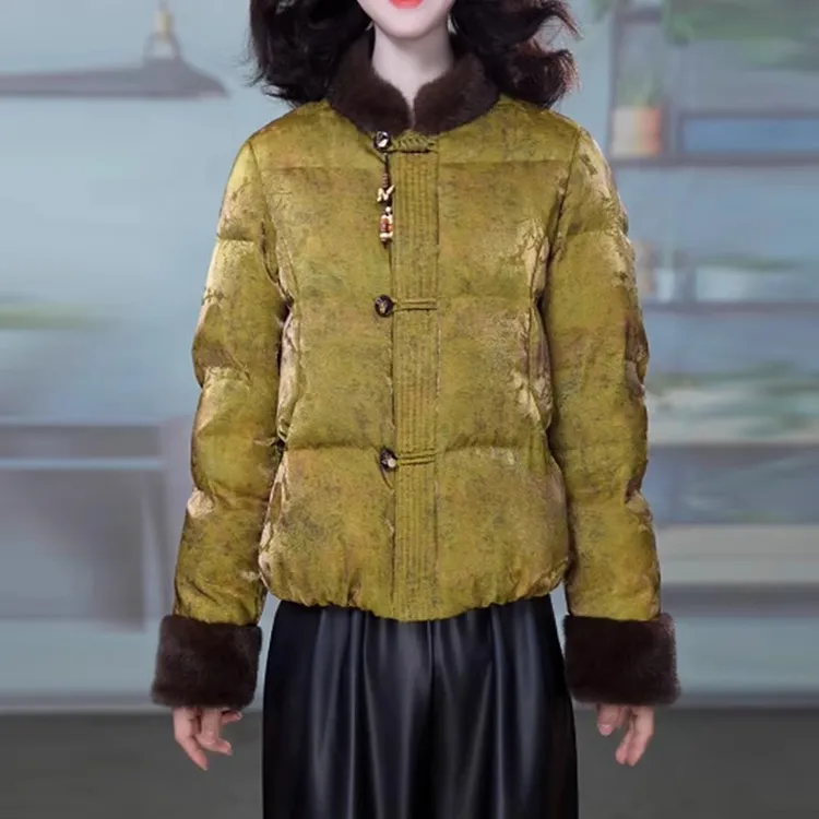 时尚提花妈妈装羽绒服女冬季2025新款加厚保暖白鸭绒休闲外套潮