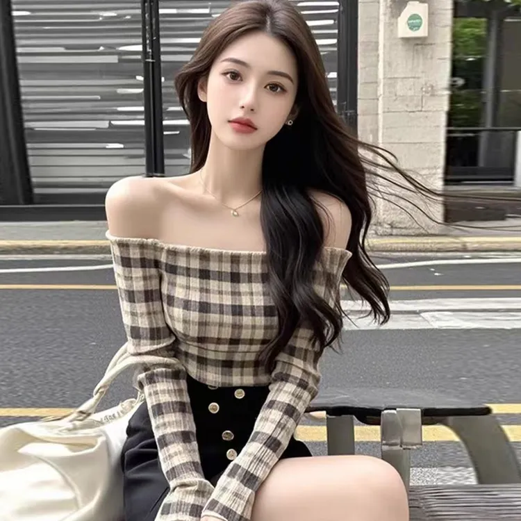 辣妹名媛风复古格纹打底衫T恤女2025春季新款修身打底衫女内搭