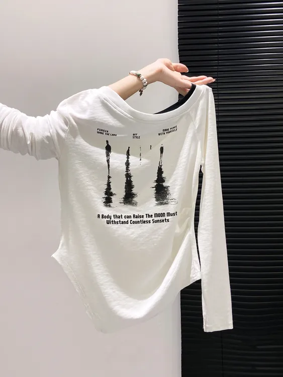 早秋新款设计感韩版小众修身设计感印花长袖斜肩T恤打底衫上衣女