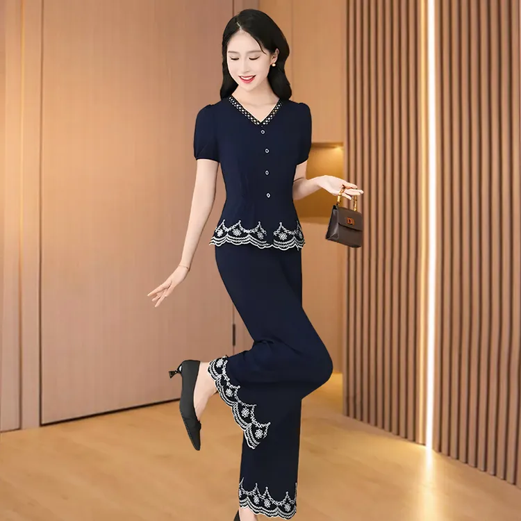 拉夏贝尔轻奢小众高级感女装时尚套装2025季贵夫人洋气减龄两件套