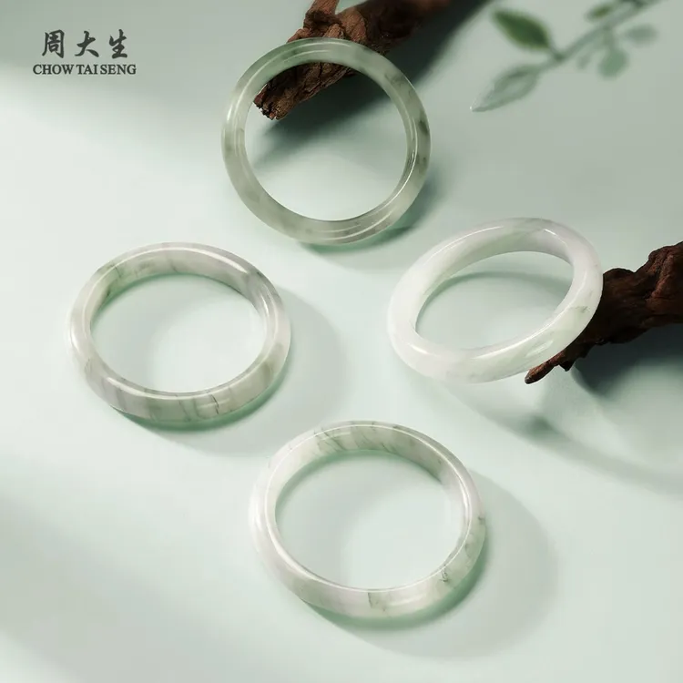 周大生人间烟火天山翠手镯天然玉石手镯送女友礼物