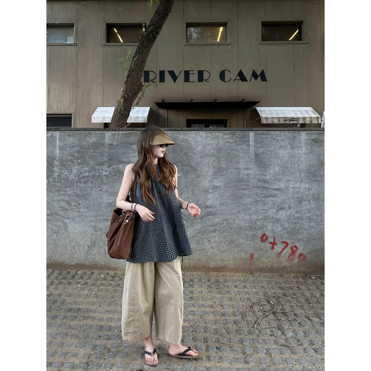 夏季新款老钱风松弛感女装挂脖格子休闲吊带上衣宽松阔腿裤套装