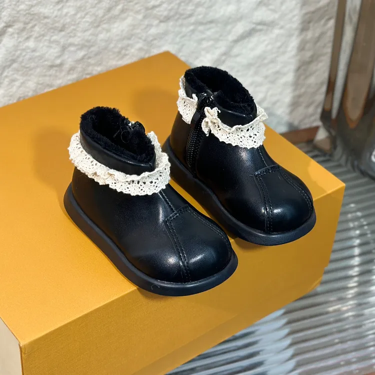 女童靴子软底靴子秋冬新款女宝宝鞋1一2岁婴儿童学步鞋小童加绒鞋