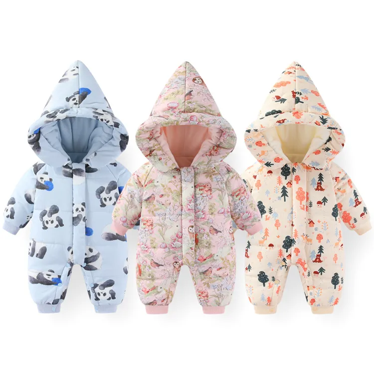新款宝宝连体衣冬款加厚保暖新生婴儿衣服外出防风连帽哈衣超洋气