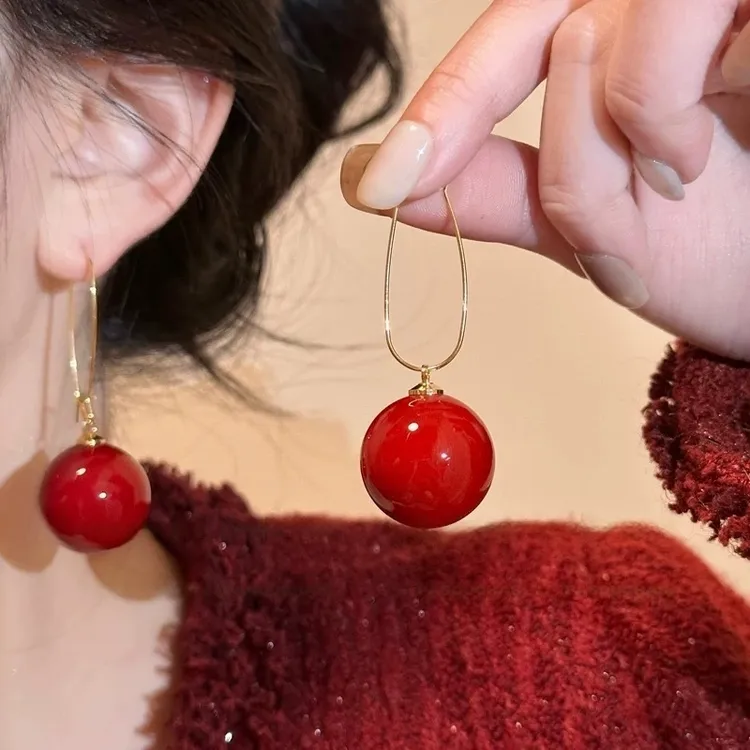 铜合金耳饰 夸张红色珠珠耳环轻奢法式百搭耳钉小众设计感耳饰品