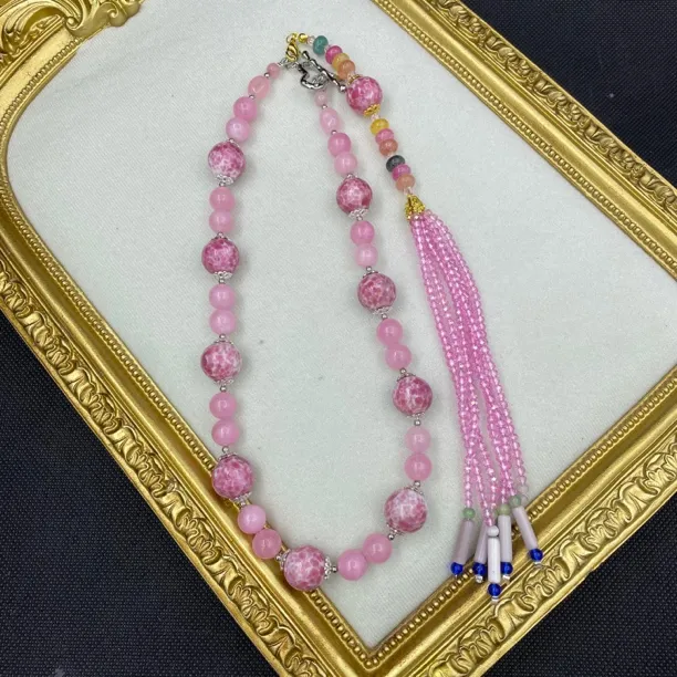 铜合金琉璃项链 粉蛙皮项链  带流苏背云