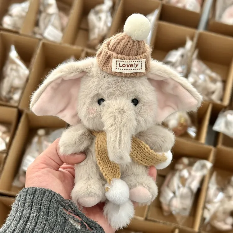 可爱大象玩偶包包挂件毛绒玩具闺蜜男女朋友书包挂饰钥匙扣挂件HR