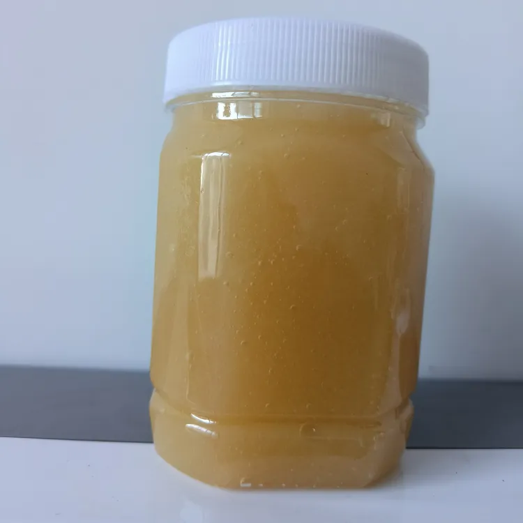 百花结晶成熟蜂蜜