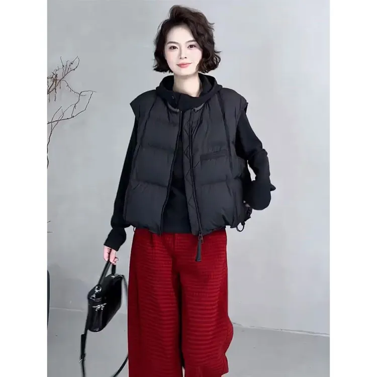 羽绒短款圆领白鸭绒马甲女秋冬季新款休闲无袖坎肩马夹上衣潮