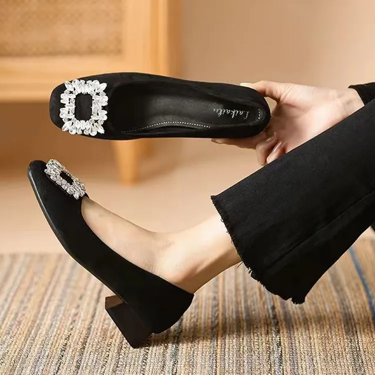 方头纯色透气粗跟23浅口低跟单年轻人国风专用女鞋