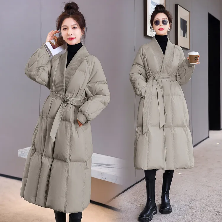 羽绒服女中长款过膝2025冬季新款宽松V领收腰显瘦白鸭绒保暖外套