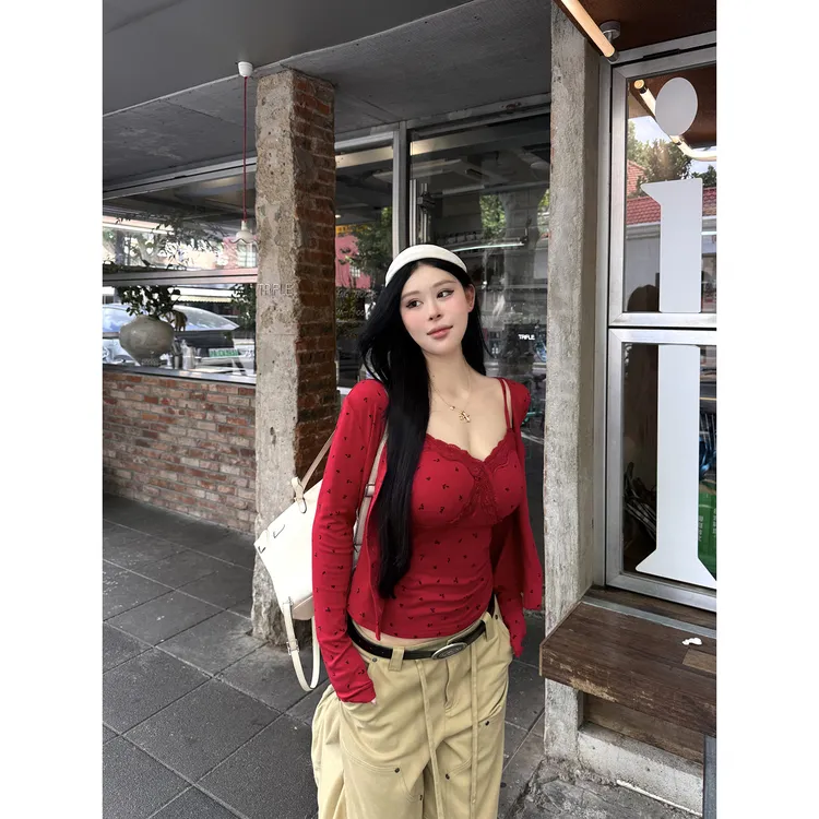 黑泽玄七微胖mm2025秋季新款吊带背心正肩开衫碎花纯欲韩系套装女
