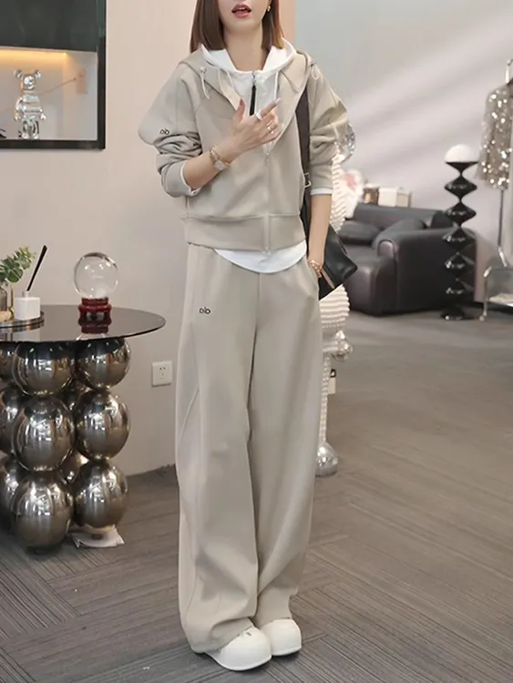 巨好看的早秋一整套穿搭女2025新款连帽卫衣开衫外套休闲裤两件套