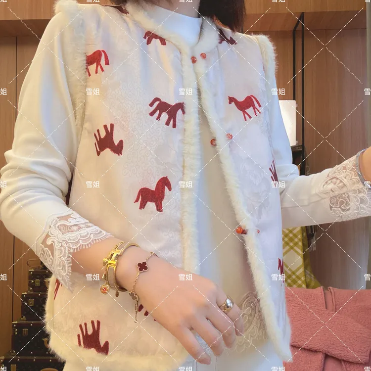 雪姐服饰「红马夹棉马甲」新款休闲简约显瘦两面穿毛毛马甲时尚百搭