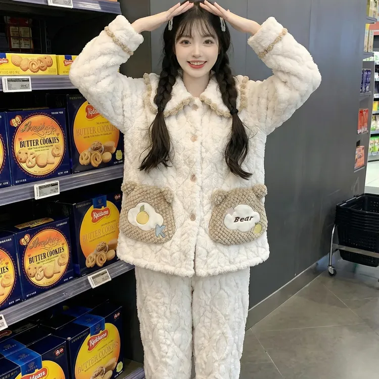 睡衣女款冬季珊瑚绒加厚加绒三层夹棉袄保暖可爱娃娃领家居服套装