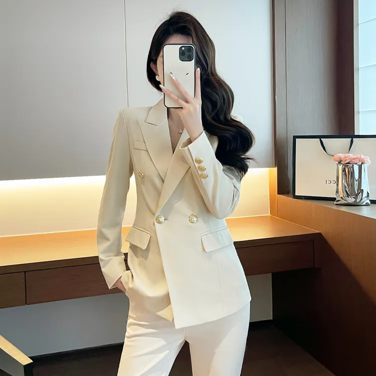 杏色西装套装女装秋冬长袖修身显瘦微喇裤高级感气质通勤职业正装