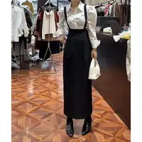 【 Wan wan】斜插口袋西装后开叉背带半身裙