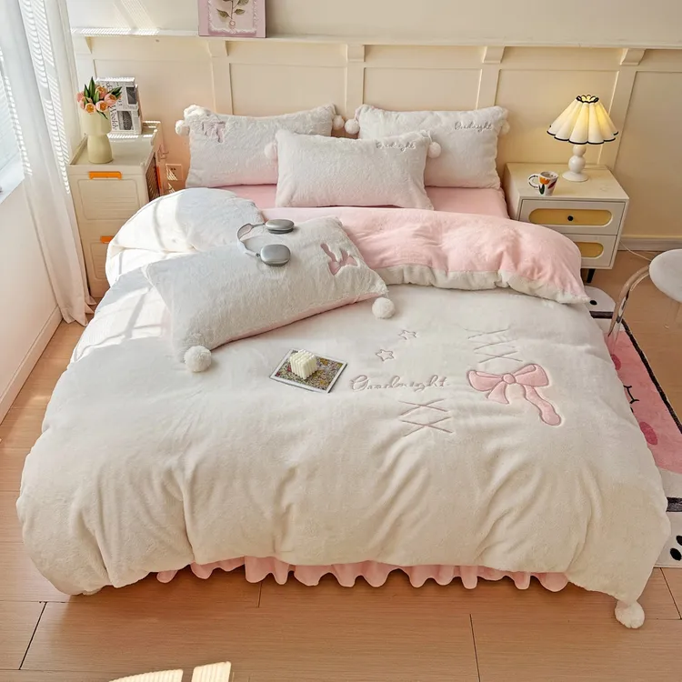 家用主卧新款甜美公主风韩版兔毛贴布绣高克重牛奶绒四件套床裙款