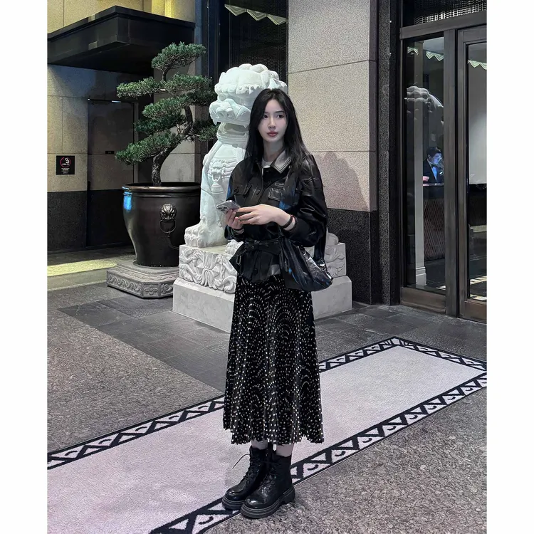 菠萝宝宝yuna【婉君】YC7 气质黑白波点重工优雅女半身长裙