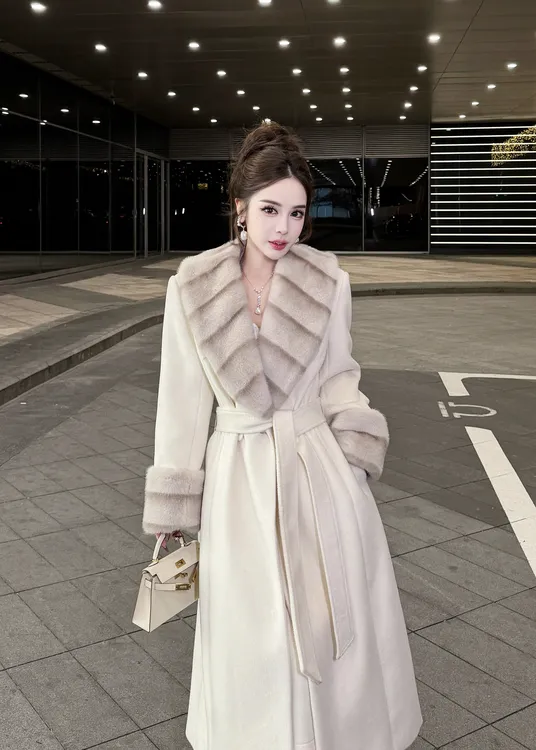 【冬装新款】DY56冬季显瘦时尚气质羊毛呢拼仿水貂毛大衣外套长款