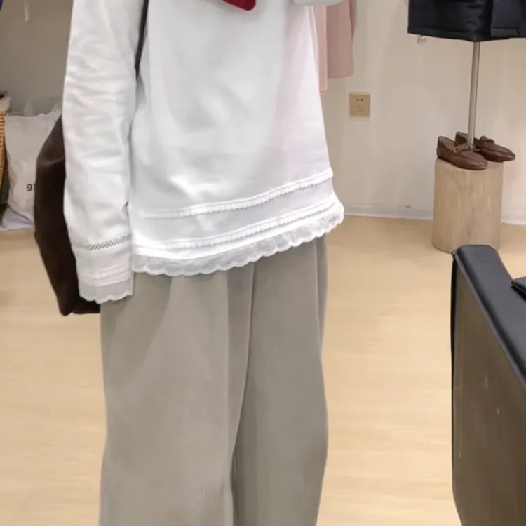 日系甜美刺绣领风琴褶遮肉减龄米色长袖衬衫冬款磨毛遮肉显瘦